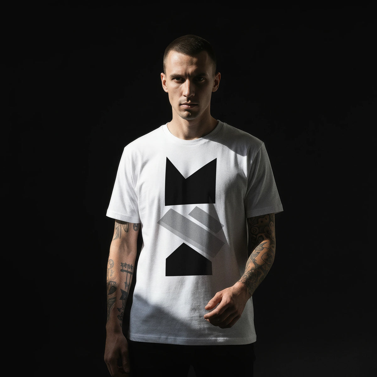 T-shirt z nadrukiem artystycznym „Kompozycja abstrakcyjna”