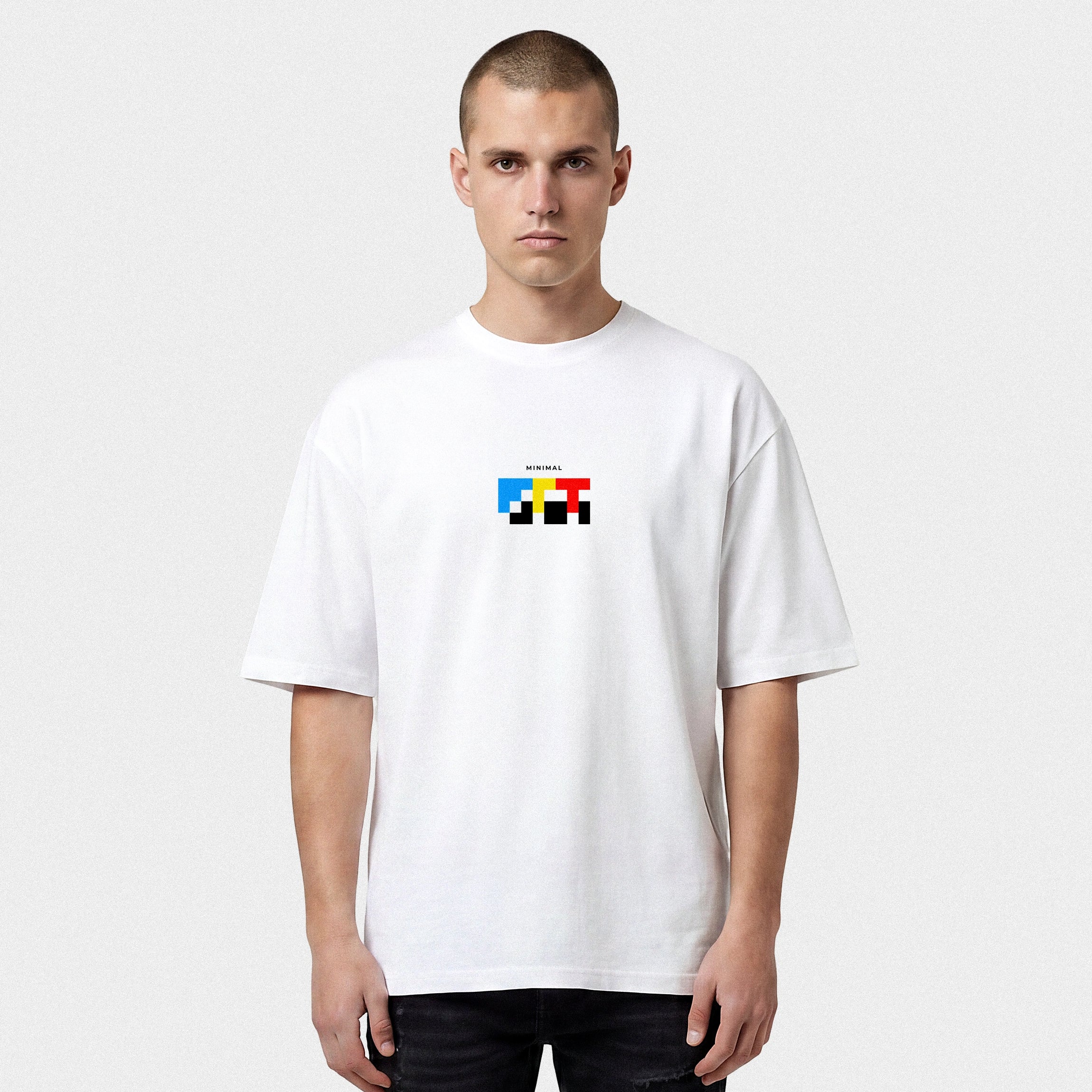 Biała koszulka Box Tee. MINIMAL ART