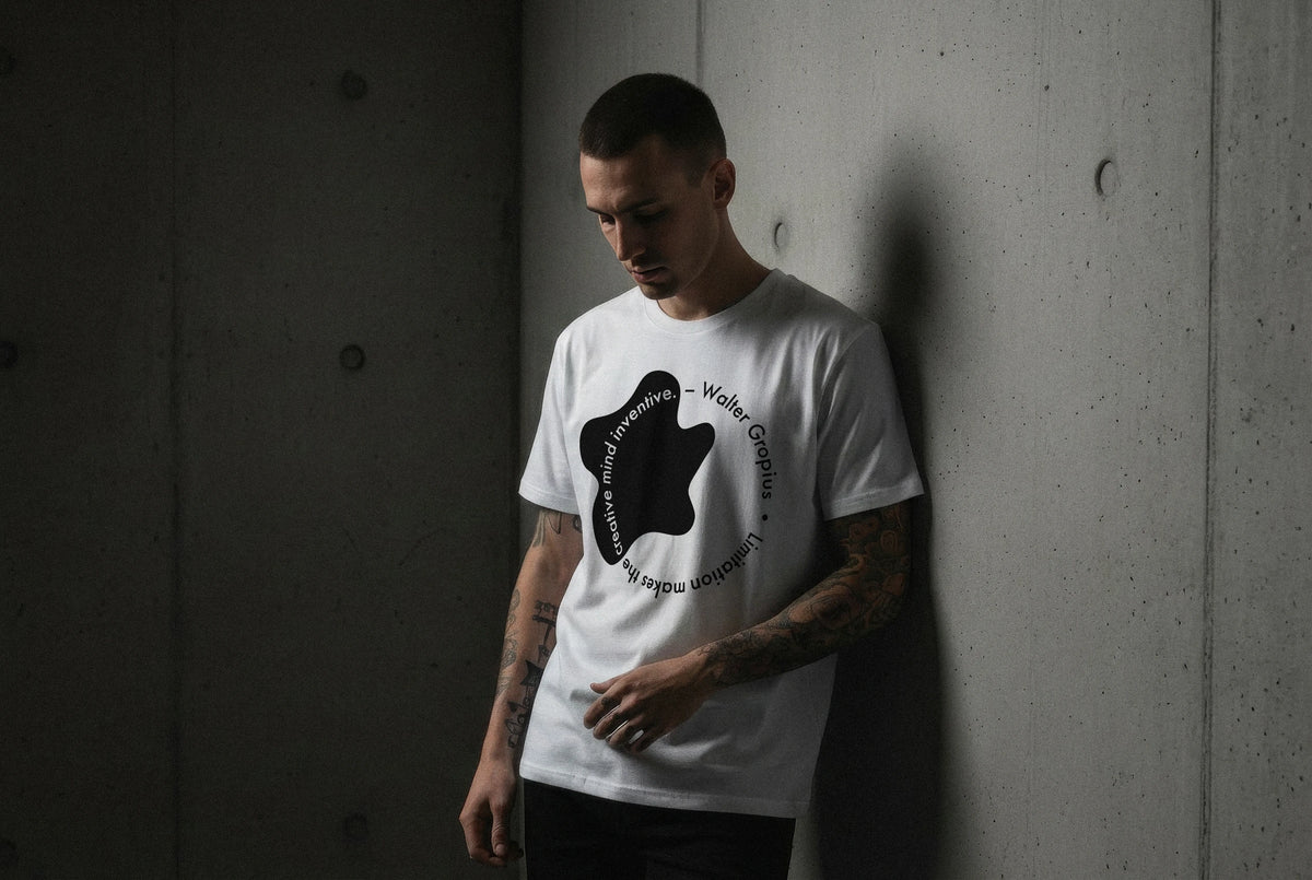 T-shirt z nadrukiem. Walter Gropius, cytat