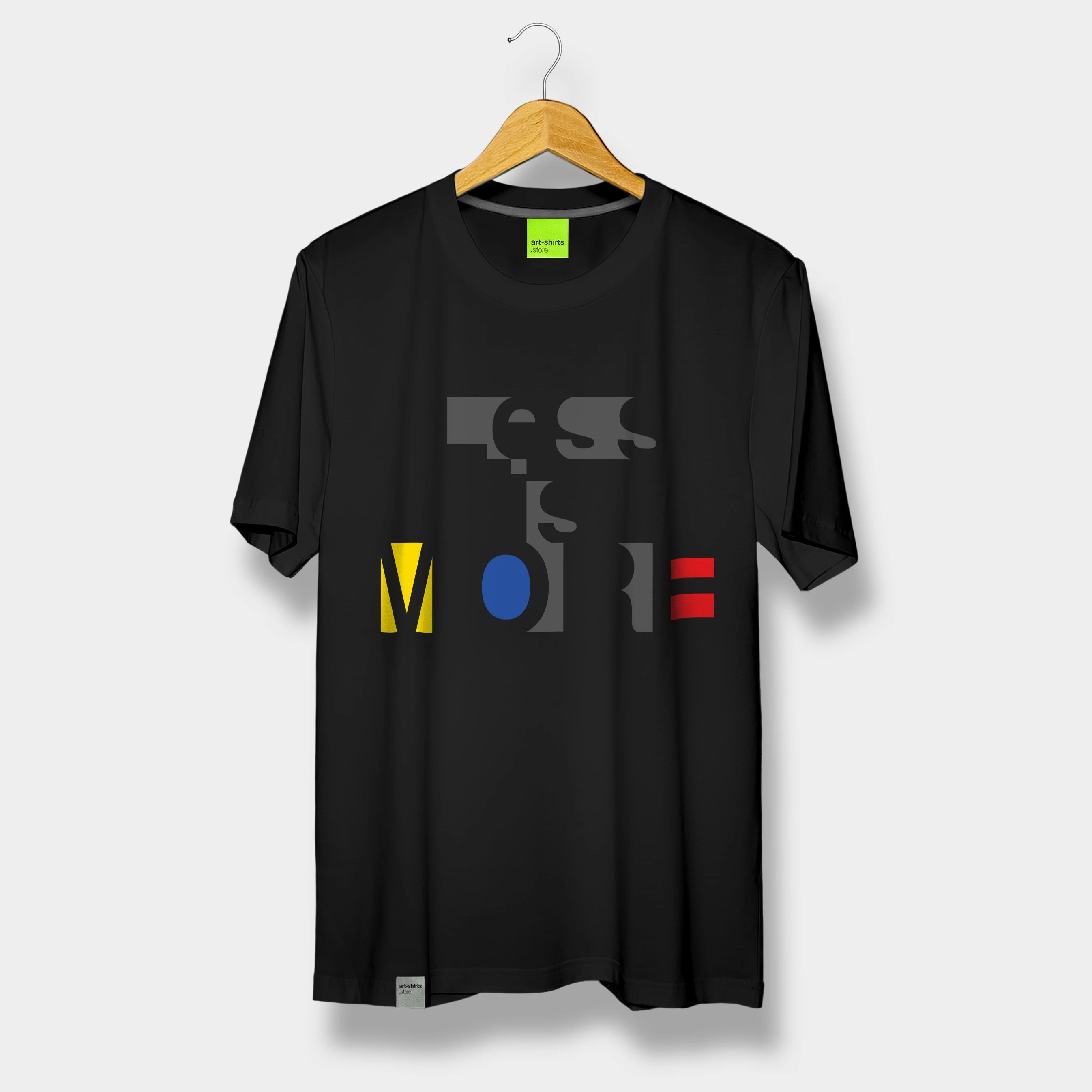 T-shirt z nadrukiem „LESS IS MORE” – przód, koszulka czarna