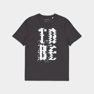 T-shirt z nadrukiem „TO BE” – przód